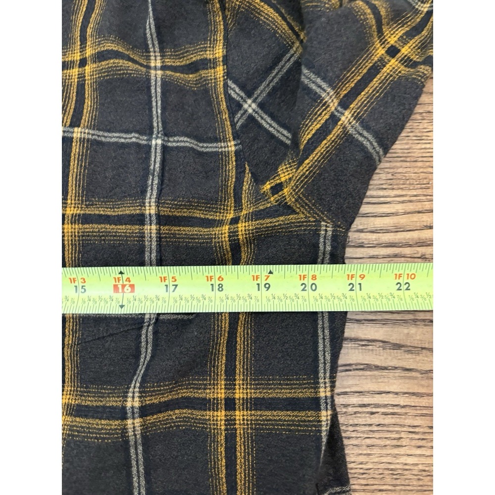 Carbon2Cobalt Men's Medium Timbers Flannel‎ Brown/Gold Plaid Long Sleeve Shirt - Picture 4 of 10